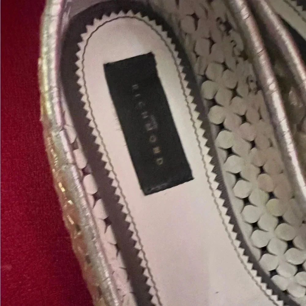 Richmond Metallic Silver Flats with Bow Detail and Textured Surface - Picture 10 of 10